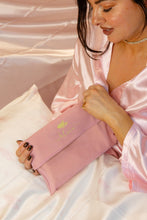 Load image into Gallery viewer, CHLOCO SILKS | 22 Momme Pure Mulberry Silk Pillowcase