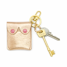 Load image into Gallery viewer, Quirky keychain – Mini Leather Boob Purse for Handbags: Pink