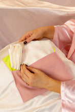 Load image into Gallery viewer, CHLOCO SILKS | 22 Momme Pure Mulberry Silk Pillowcase
