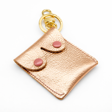 Load image into Gallery viewer, Quirky keychain  – Mini Leather Boob Purse for Handbags: Pink
