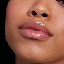 Load image into Gallery viewer, Jane Iredale Colorluxe lipglaze - Crystal
